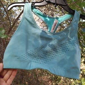 aqua color sport bra
